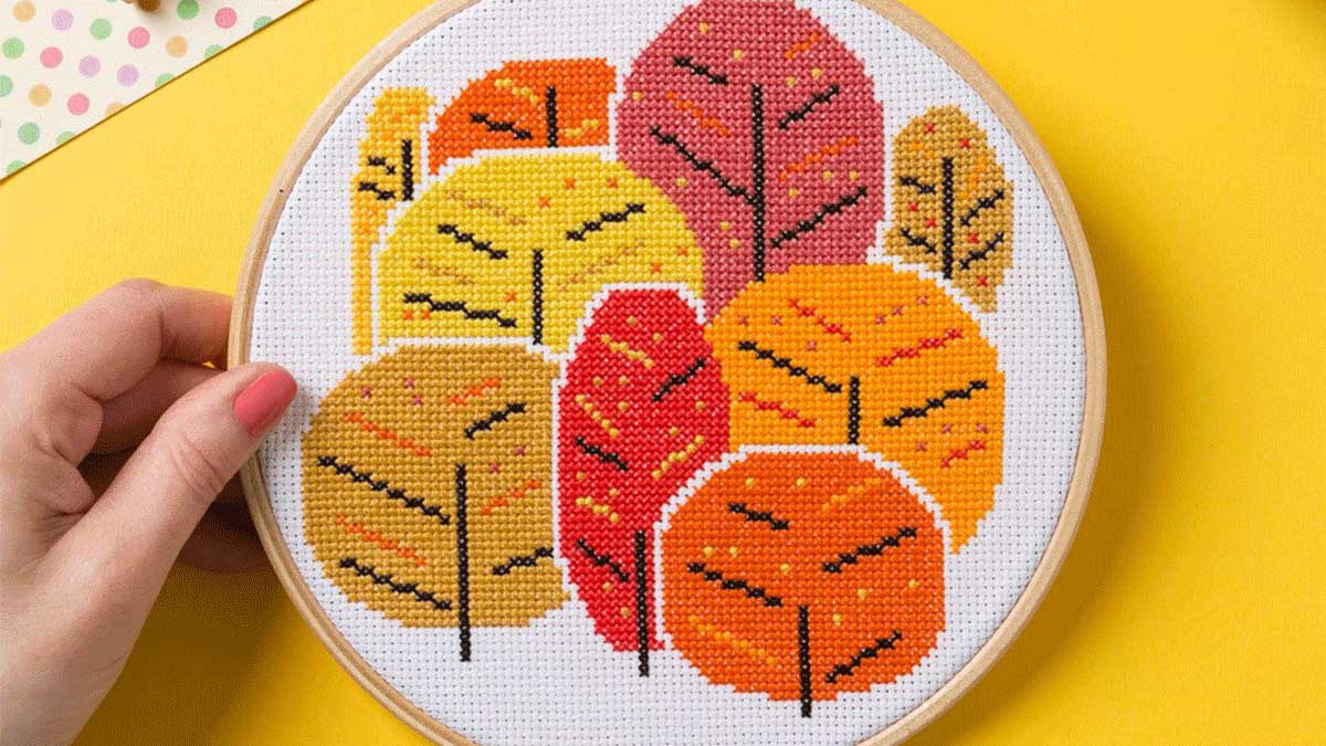 Ancient technology blossomed anew: embroidery is back in fashion! Ancient technology blossomed anew: embroidery is back in fashion!