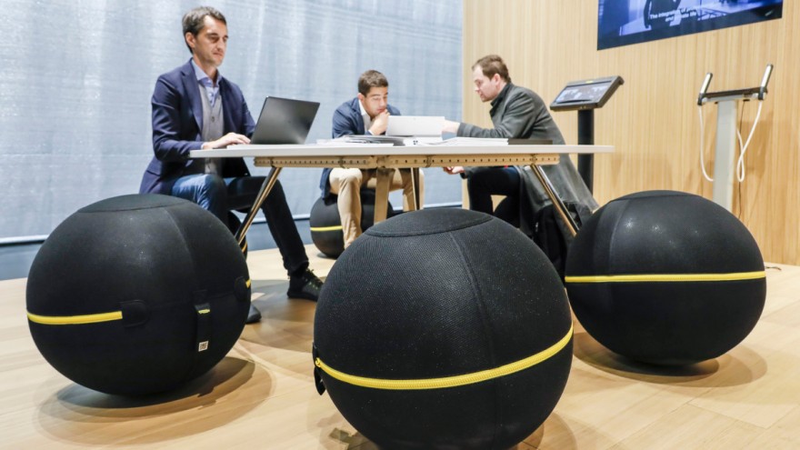 Technogym-fitnesshersteller-möbel-auf-der-orgatec Möbel vom Fitnessgerätehersteller Technogym auf der Orgatec