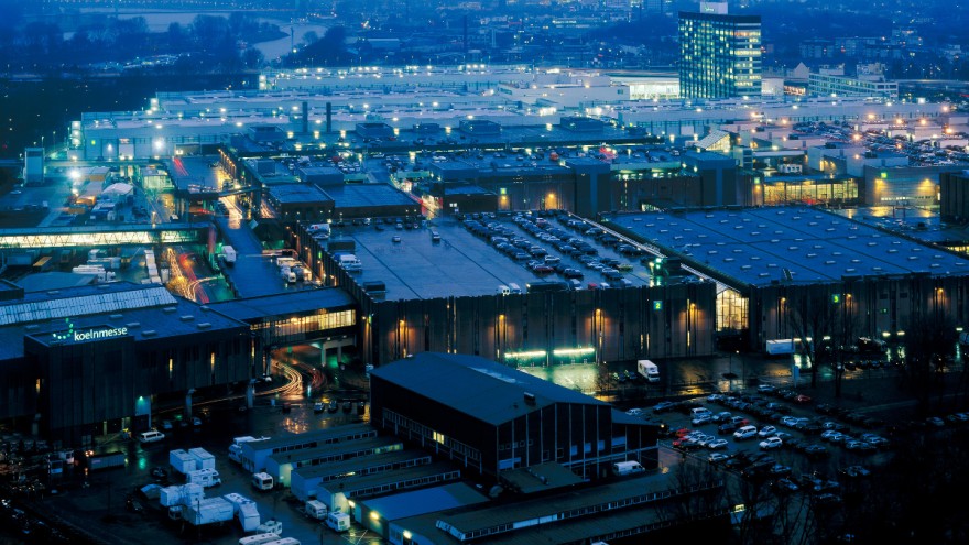 Köln ist kreativ! Mit der imm cologne, Passagen, MAKK, Design Post, Stadtmarketing Köln und KISD Köln ist kreativ! Mit der imm cologne, Passagen, MAKK, Design Post, Stadtmarketing Köln und KISD