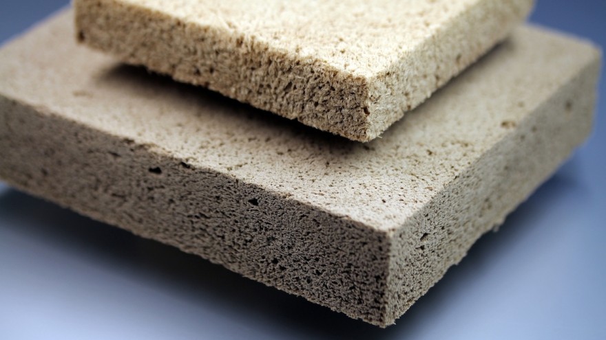 Hybrid-Werkstoff aus Holzschaum und Metall, © Fraunhofer WKI