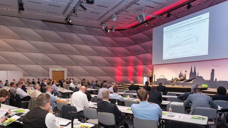 Innovationsworkshop Holzwerkstoffe vor der interzum 2017, © Koelnmesse