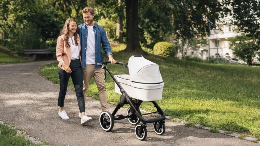 Emmaljunga hat den Prototypen seines E-Strollers NXT90 auf der Kind + Jugend 2018 vorgestellt. - © Bosch/Emmaljunga Emmaljunga E-Stroller NXT90