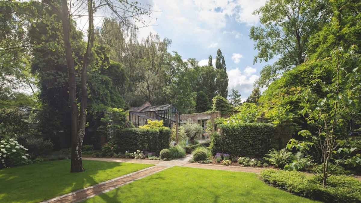 View of the Ruinengarten © Callwey View of the Ruinengarten © Callwey