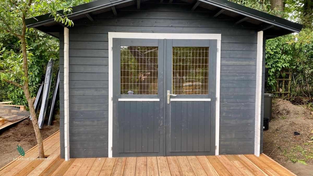 The garden house Tina from Palmako shines in a new colour. The garden house Tina from Palmako shines in a new colour.
