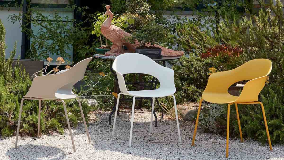 Outdoor furniture: old becomes new Outdoor furniture: old becomes new