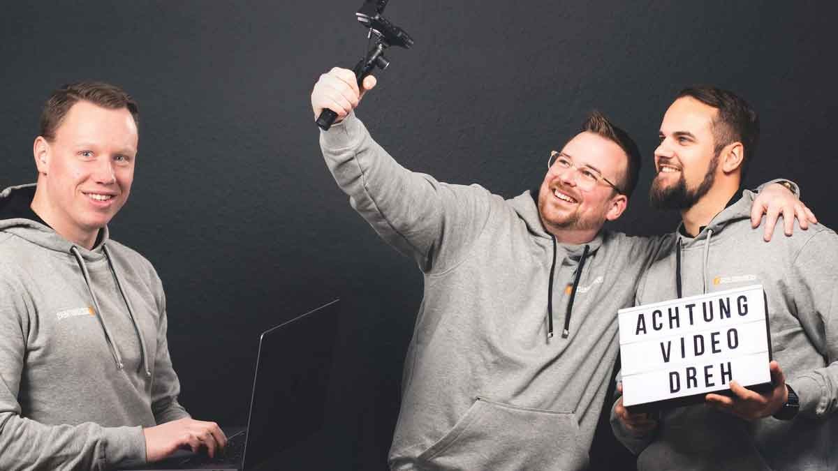 The SizzleBrothers (from left): Corbinian, Julian and Johannes – Photo: sizzlebrothers.de The SizzleBrothers (from left): Corbinian, Julian and Johannes – Photo: sizzlebrothers.de