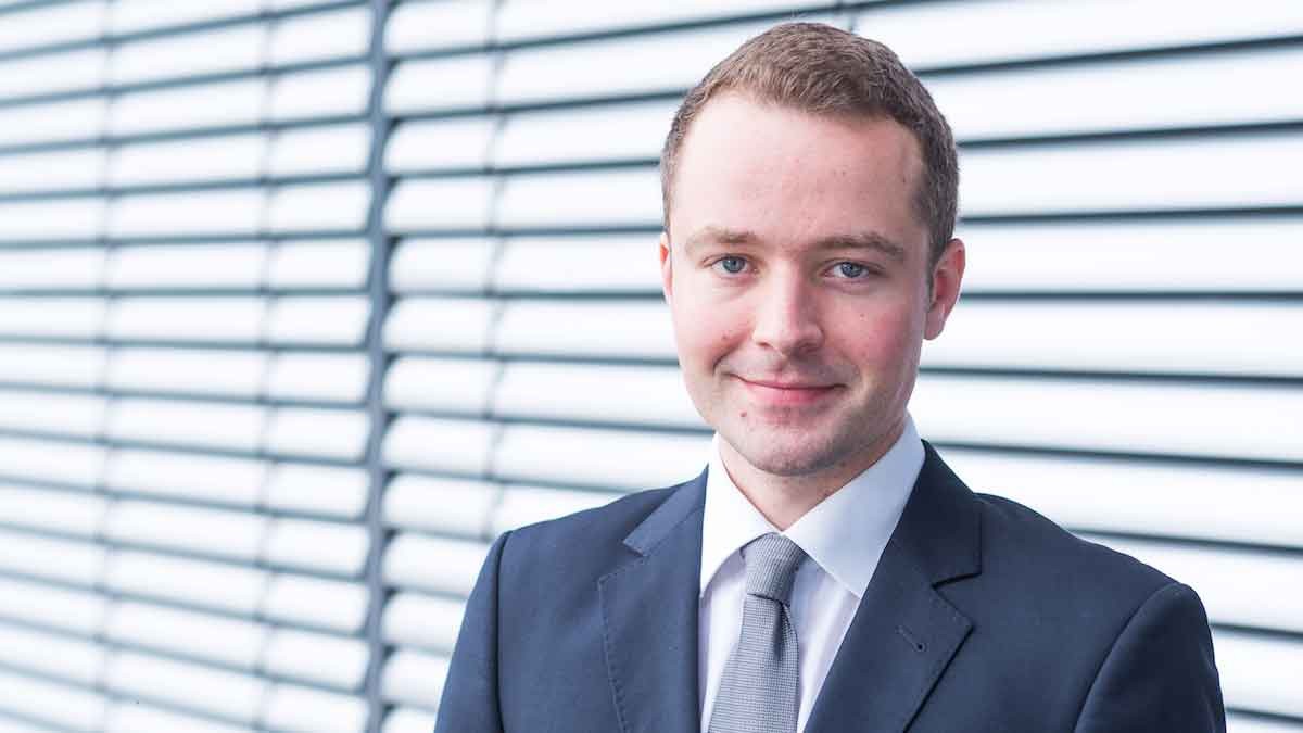 Jens-Peter Gödde ist Senior Projektmanager beim Forschungsinstitut IFH Köln und begleitet die Studie „City Gardening“. Die Ergebnisse der Studie werden auf der spoga+gafa 2019, der größten Gartenmesse der Welt, präsentiert. Jens-Peter Gödde ist Senior Projektmanager beim Forschungsinstitut IFH Köln und begleitet die Studie „City Gardening“. Die Ergebnisse der Studie werden auf der spoga+gafa 2019, der größten Gartenmesse der Welt, präsentiert.