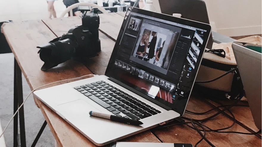 Online accreditation for journalists