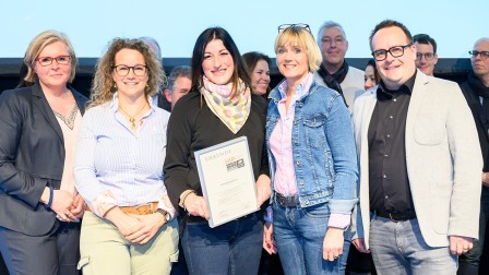 Honouring specialist shop Honouring specialist shop